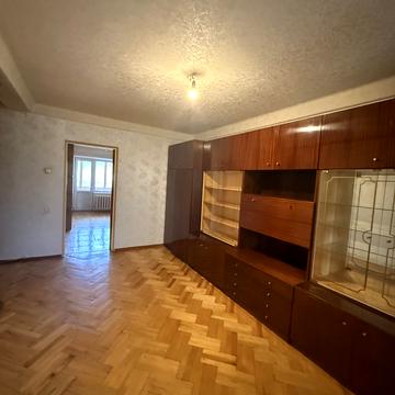 Оболонський просп., 16