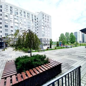 Івана Кожедуба вул., 8-A