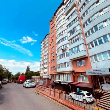 Степана Демянчука вул., 1а