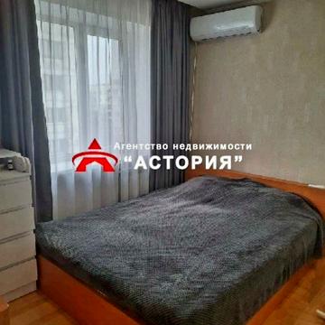 Чарівна вул., 52