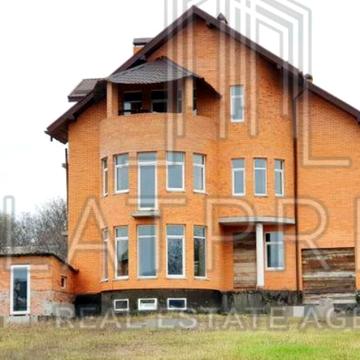 Юності