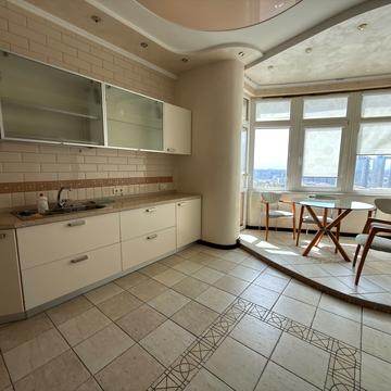 Лесі Українки бульв., 23