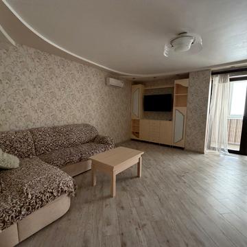 Сухумська вул., 24