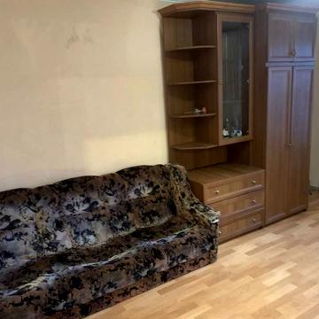 Привокзальна пл. (Героїв Сталінграду), 2