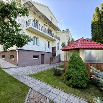 Батуринська вул., 37
