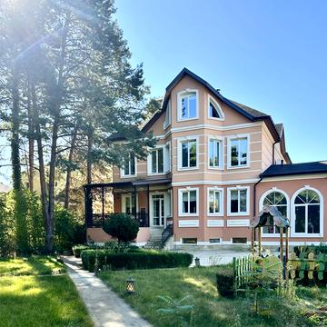 Берегова, 32