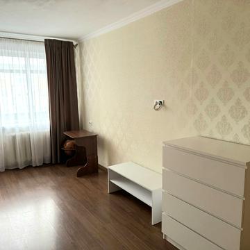 Революції Гідності вул. (Супруна), 4