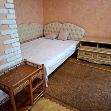 Михайла Донця вул., 19