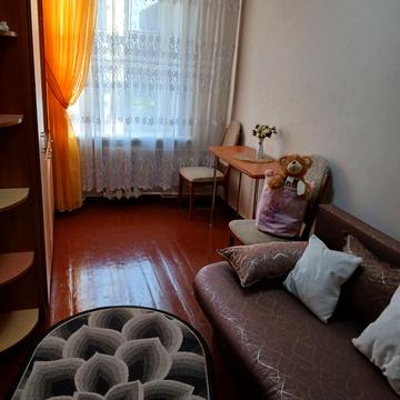 Будівельників вул., 24