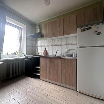 Повітряна вул., 65