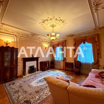 Богдана Хмельницького вул., 15/19