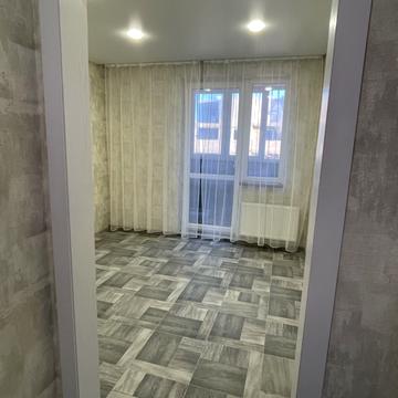 Миру вул., 53