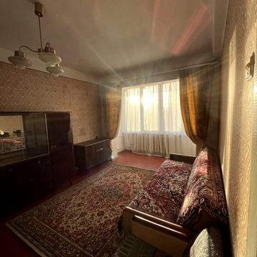 Лісовий просп., 7