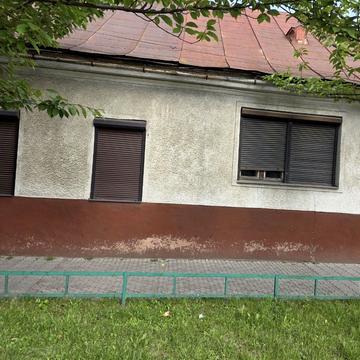 Миру вул., 75