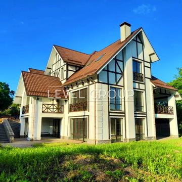 Захистників Вітчизни, 43