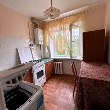 Євгена Патона вул., 34