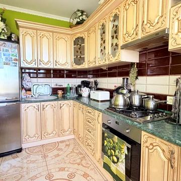 Пилипа Орлика вул., 14/1