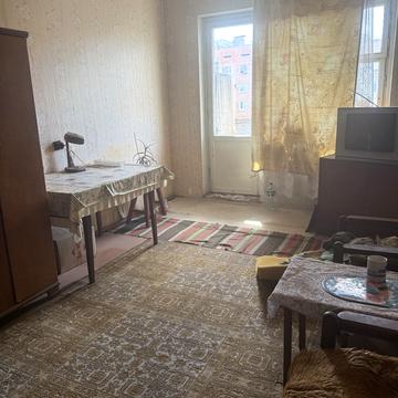Академіка Корольова вул., 75/1