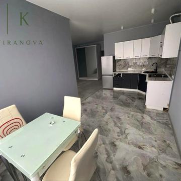 Михайла Грушевського вул., 2