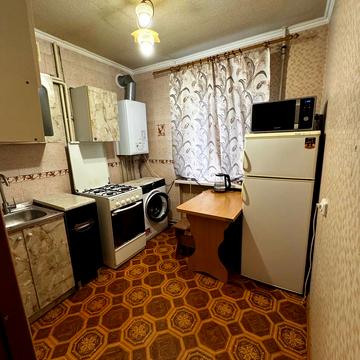 Високовольтна вул., 81