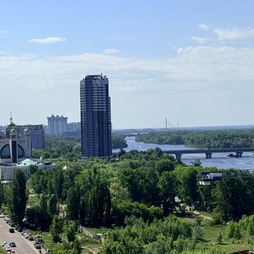 Микільсько-Слобідська вул., 8