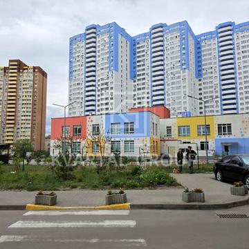 Доківська вул., (Будинок 16)