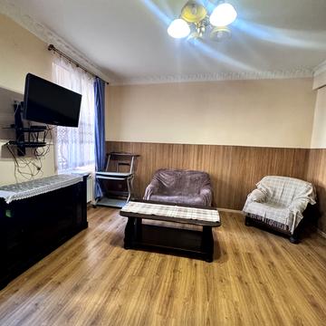 Личаківська вул. (), 4