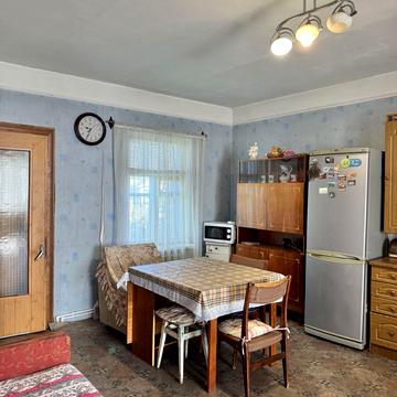 Дунайська вул., 7