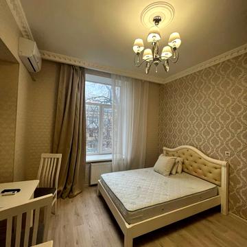 Преображенська вул., 15