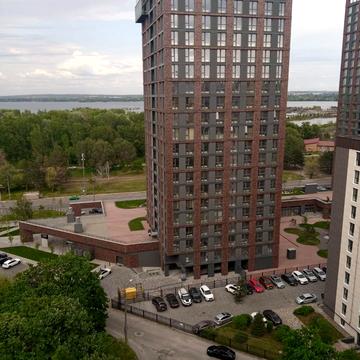 Набережна Перемоги вул., 126