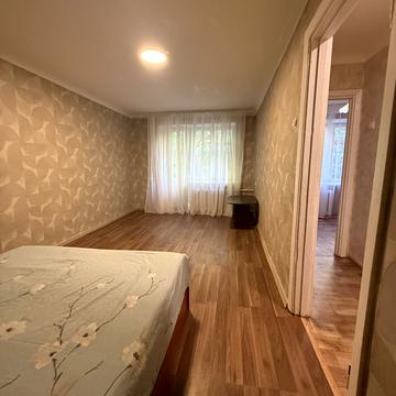 Паркова вул., 8