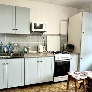 Сімї Глодан вул., 63