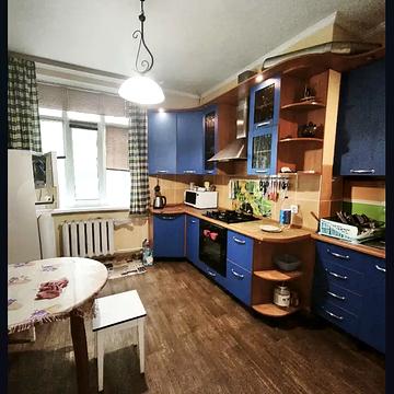 Володимира Антоновича вул. (Свердлова), 56