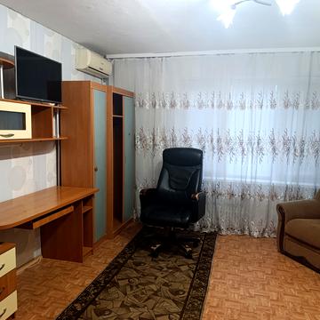 Фестивальний пров., 22