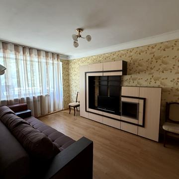 Мечникова вул. (Кловський), 8