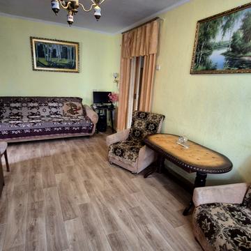 Хантадзе вул., 12
