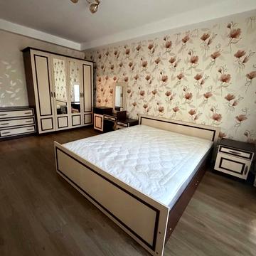 Борщагівська вул., 10-А