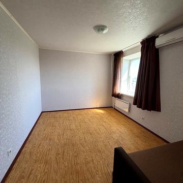 Миколи Шепелєва вул., 13