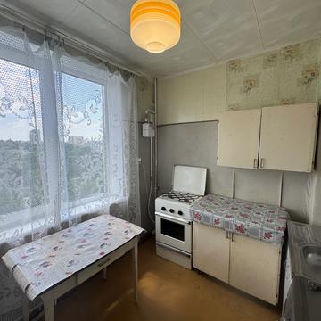 Нескорених вул., 33
