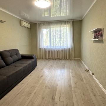 Героїв просп., 37