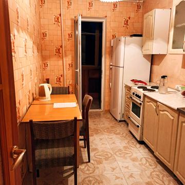 Академіка Заболотного вул., 12