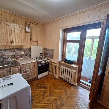 Південно-Кільцева вул., 25