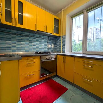 Леся Курбаса просп., 9