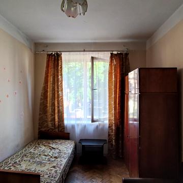 Генерала Тараса Чупринки вул. (Пушкіна), 18