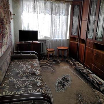 Космонавтів вул., 23/4