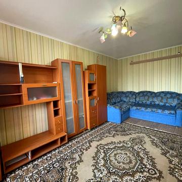 Академіка Павлова вул., 162е