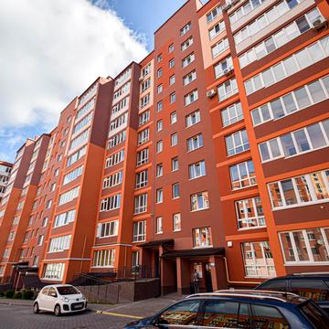 Степана Бандери просп., 83-В
