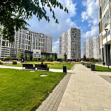 Микільсько-Слобідська вул., 8