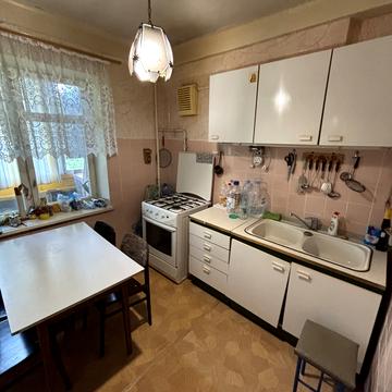 Романа Ратушного вул. (Волгоградська), 31
