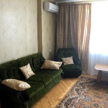 Незалежності вул., 10